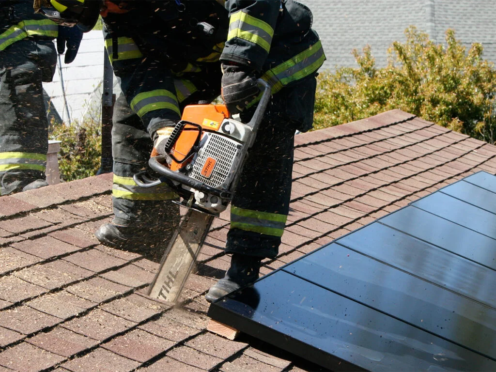 roof ventilation with solar panel